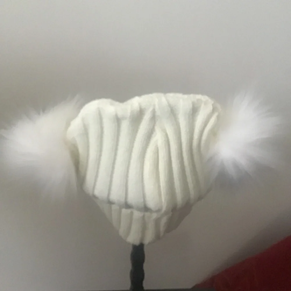 Cream wide rib double pom beanie hat nwot